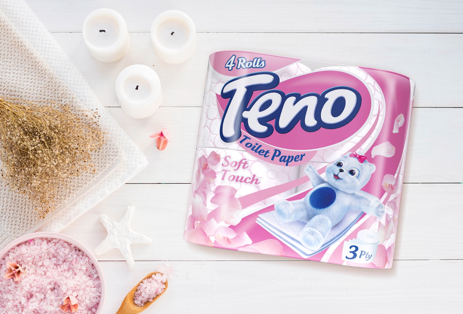 Teno tissue packaging with the bear mascot